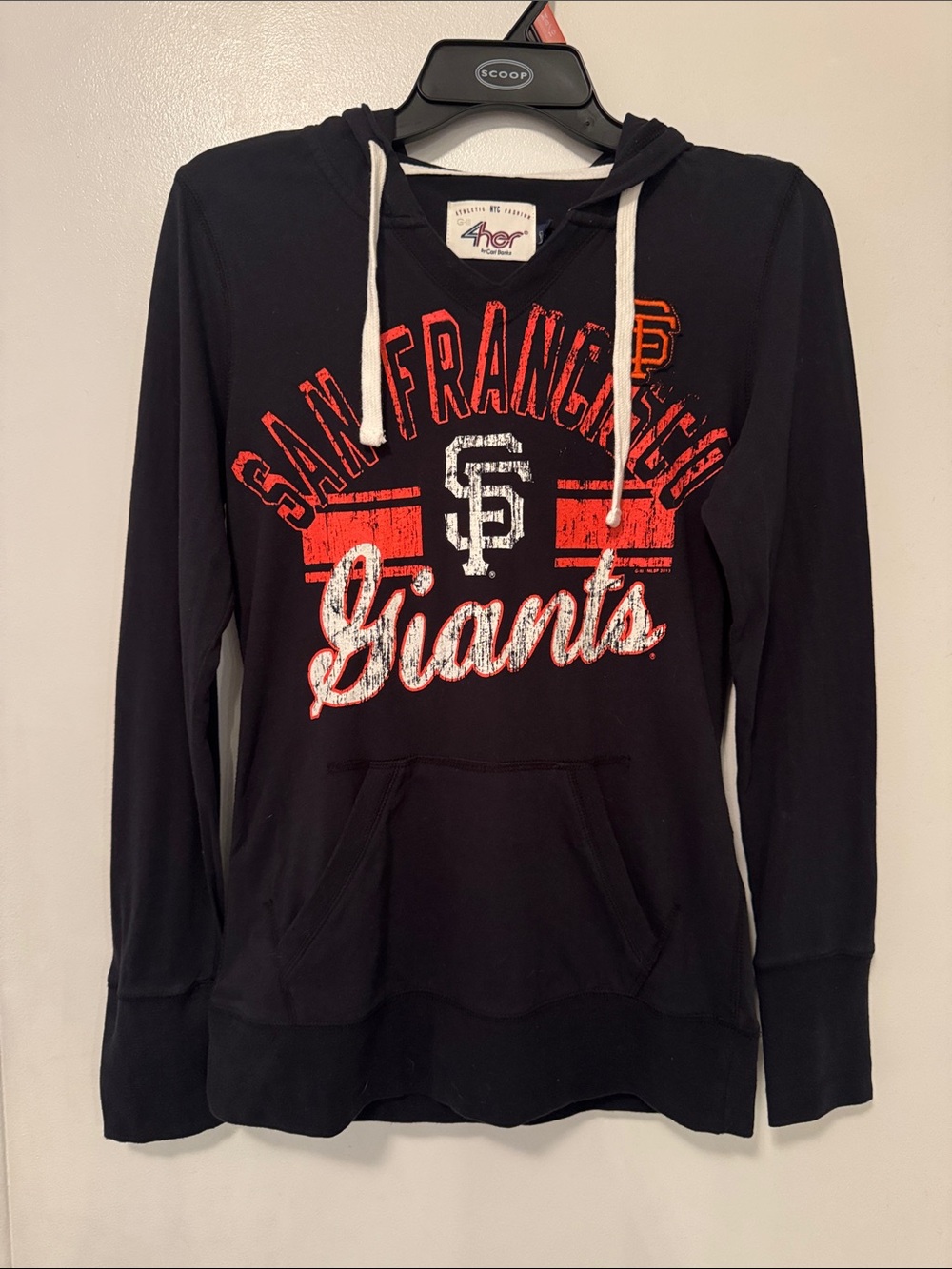 SF Giants Women's Black Pullover Hoodie by